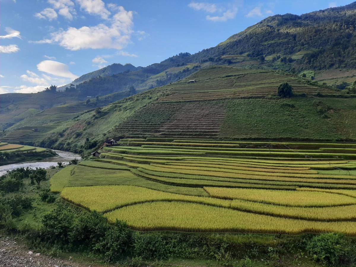 Dong Suoi H'Mong Homestay & Bungalow - Trek & Vegetarian Food Mu Cang Chai Exterior photo