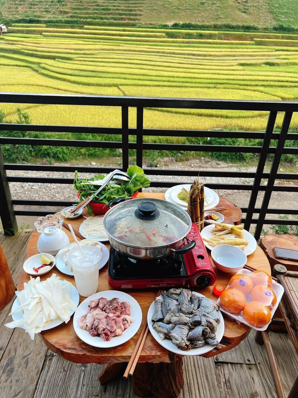 Dong Suoi H'Mong Homestay & Bungalow - Trek & Vegetarian Food Mu Cang Chai Exterior photo