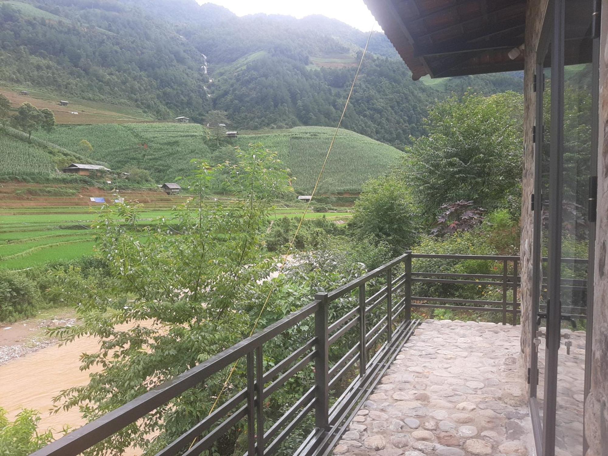 Dong Suoi H'Mong Homestay & Bungalow - Trek & Vegetarian Food Mu Cang Chai Exterior photo